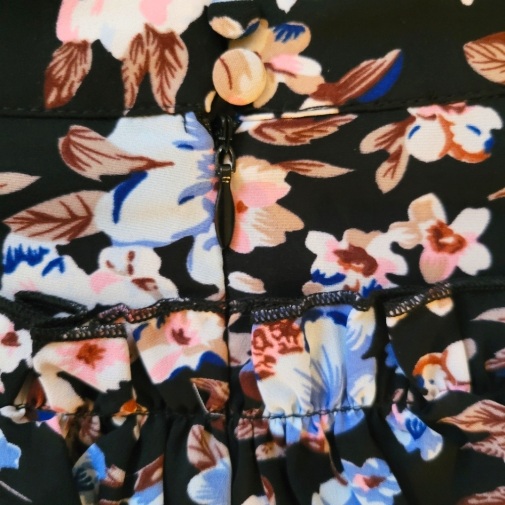 Udel Print Ruffle Dress - Picture 5 of 7